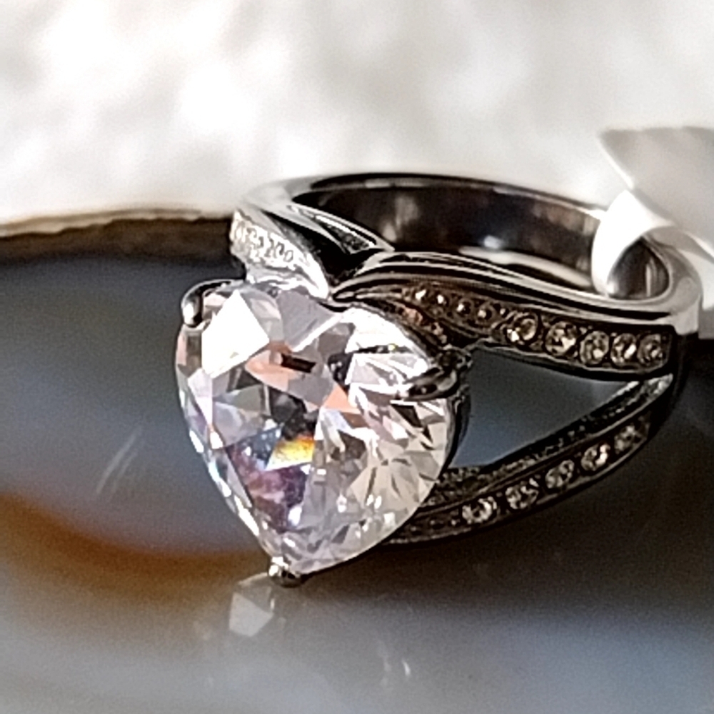 Hypoallergenic Stainless Steel Heart Faux Diamond Statement Cocktail Ring Size 6